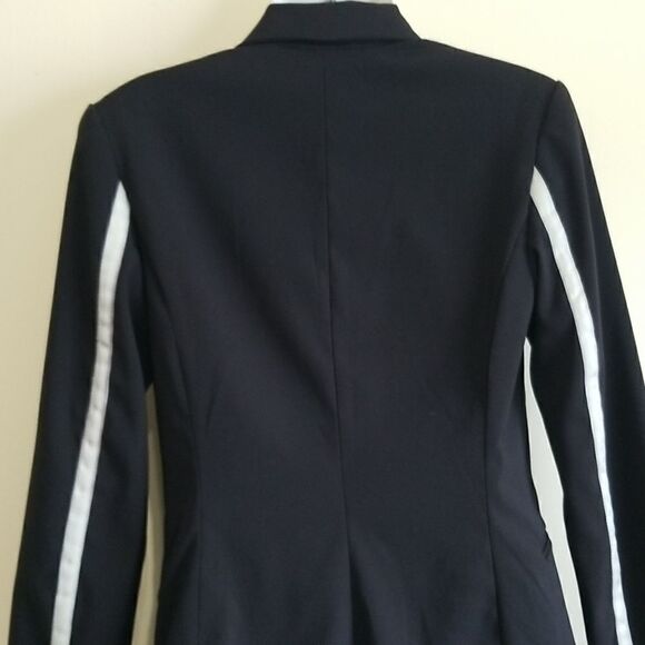 H &M Women's Black Blazer  Sz 6 - Picture 6 of 7